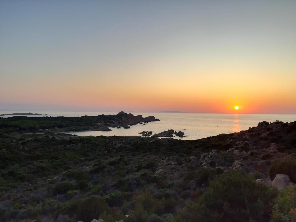 Appartamento Panoramico Calarossa Sardegna Isola Rossa Ngoại thất bức ảnh